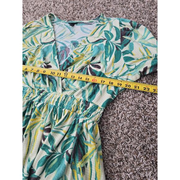 Torrid Babydoll Surplice Puff Sleeve Knit Top 2X Tropical Leafy Print Boho Flowy - Picture 8 of 9